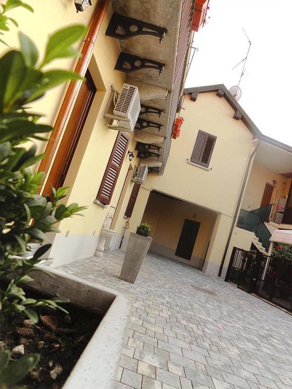 La Casa Di Margit Leilighet Nova Milanese Eksteriør bilde